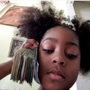 Meet your Posher, Bailey